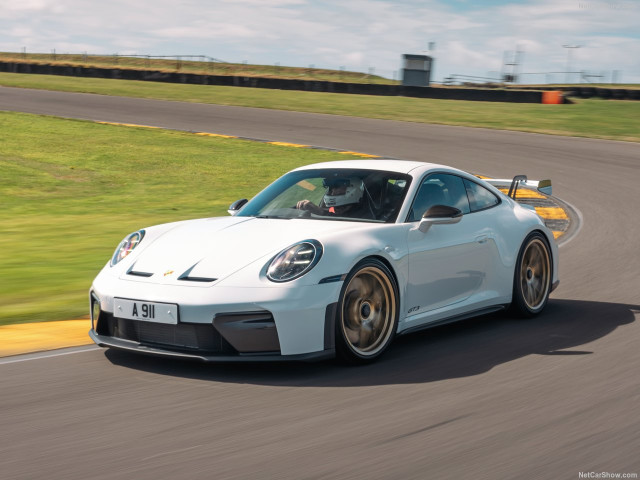 Porsche 911 GT3 фото
