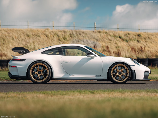 Porsche 911 GT3 фото