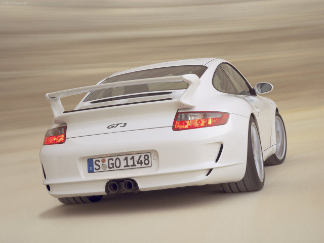 Porsche 911 GT3 фото