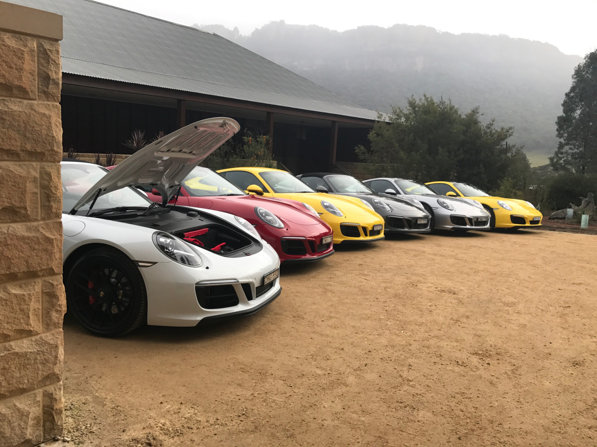 Porsche 911 GTS фото 185027