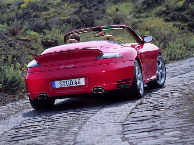 Porsche 911 Turbo Cabriolet фото