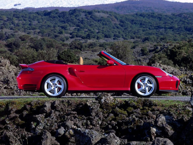 Porsche 911 Turbo Cabriolet фото