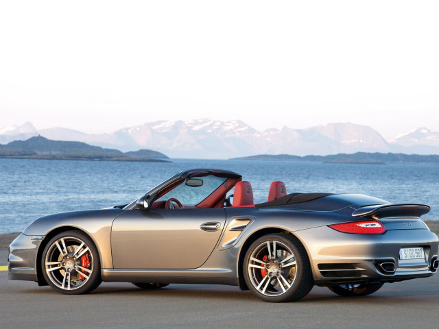 Porsche 911 Turbo Cabriolet фото