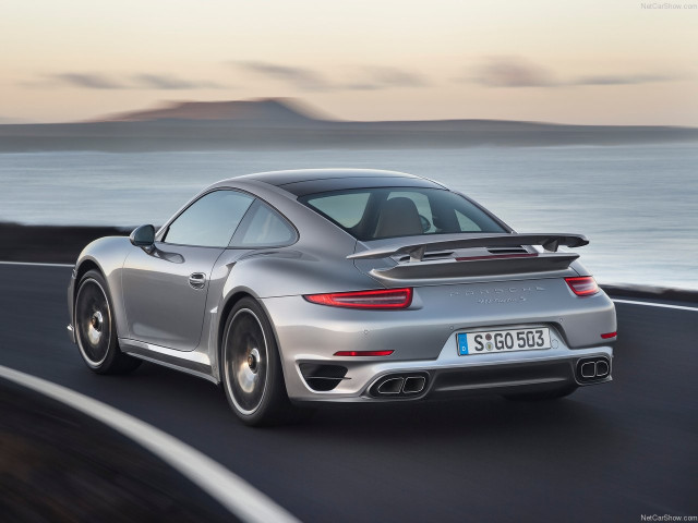 Porsche 911 Turbo S фото