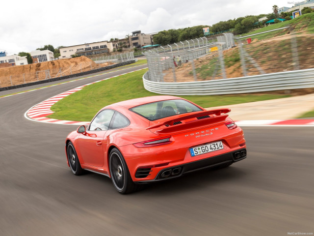 Porsche 911 Turbo S фото