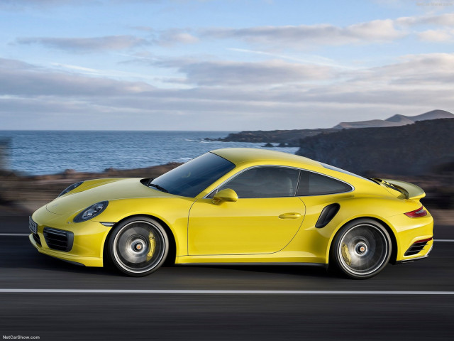 Porsche 911 Turbo S фото