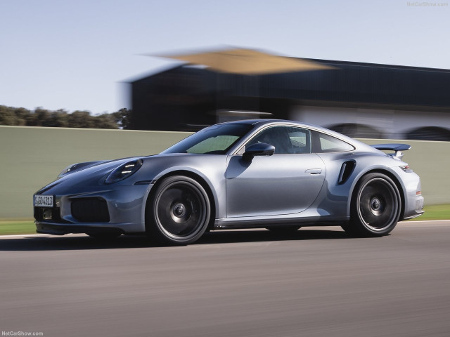 Porsche 911 Turbo S фото