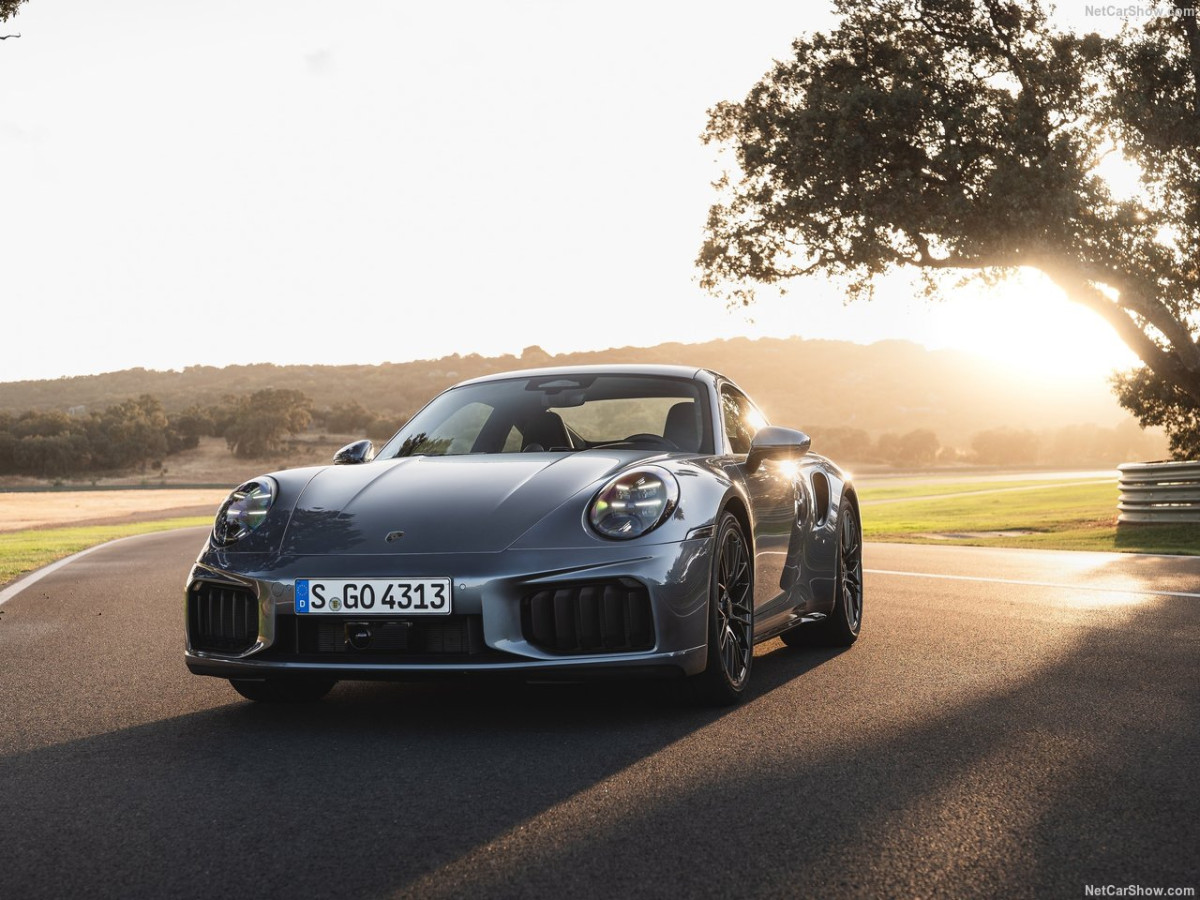 Porsche 911 Turbo S фото 213457