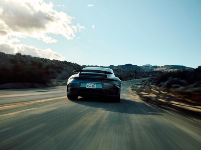 Porsche 911 Turbo S фото