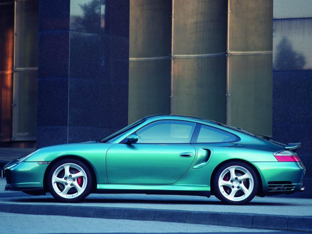 Porsche 911 Turbo фото