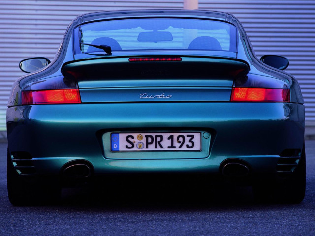Porsche 911 Turbo фото