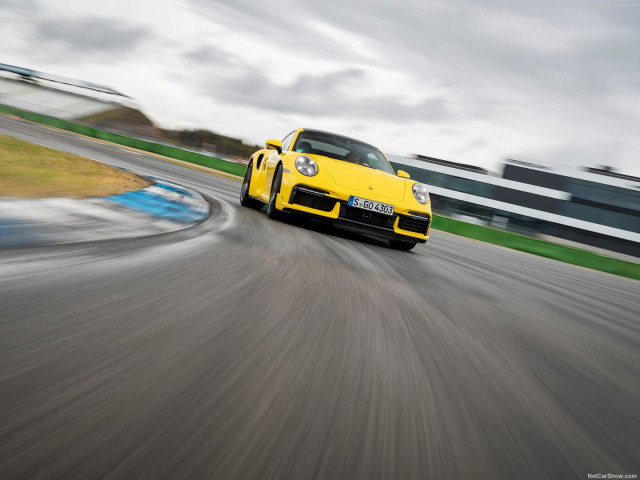 Porsche 911 Turbo фото