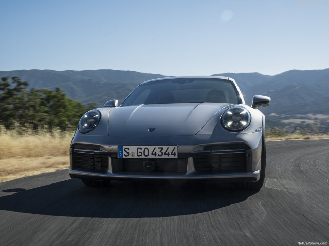 Porsche 911 Turbo фото