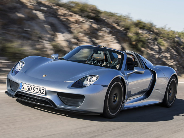 Porsche 918 Spyder фото