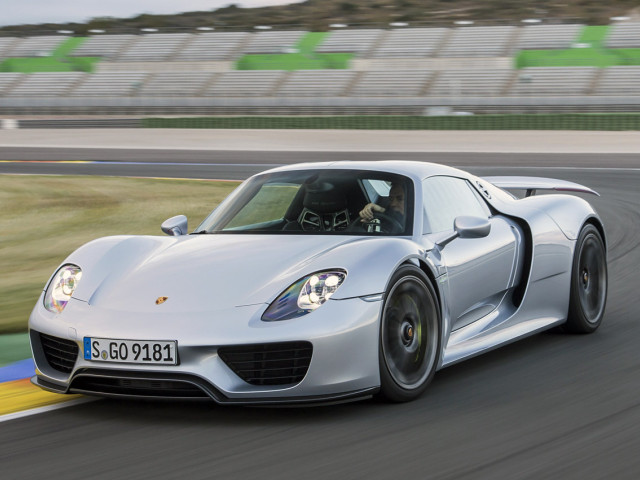 Porsche 918 Spyder фото