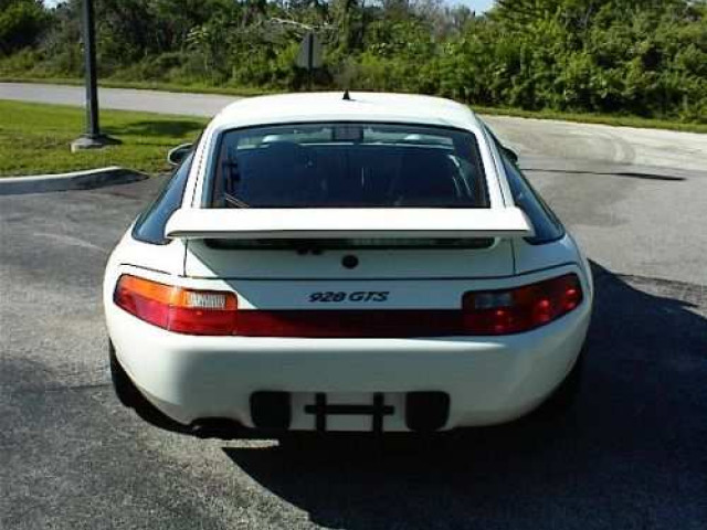 Porsche 928 фото