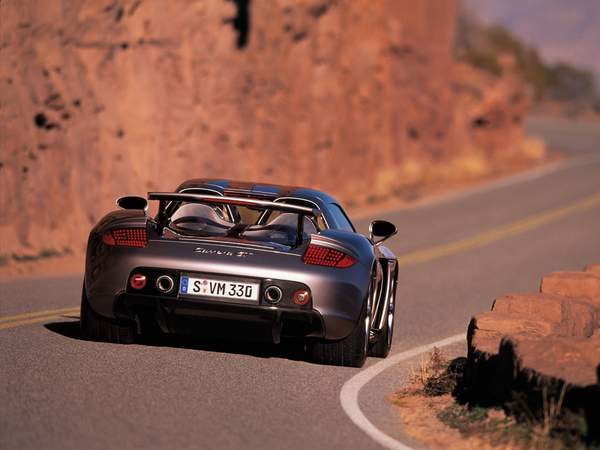 Porsche Carrera GT фото 8512