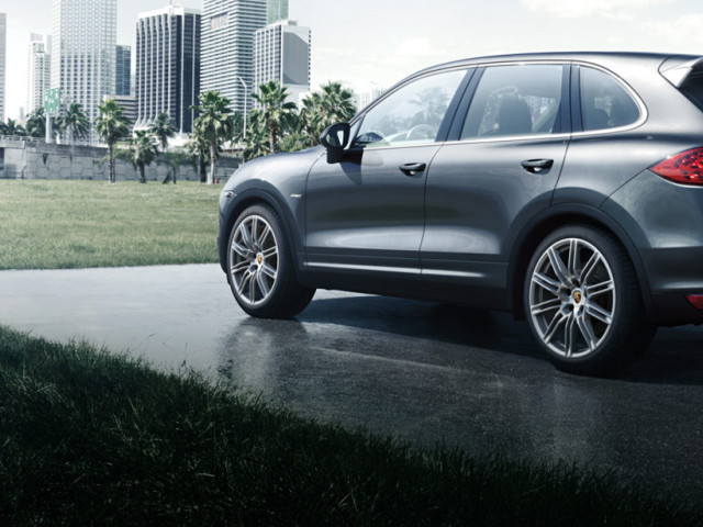 Porsche Cayenne Platinum Edition фото