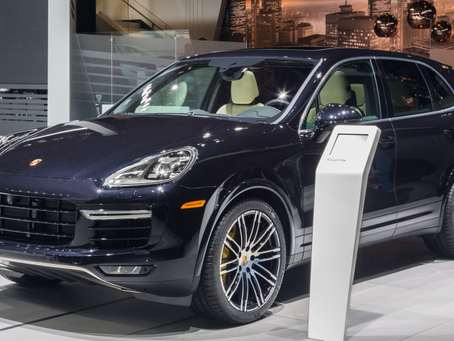 Porsche Cayenne Turbo S фото