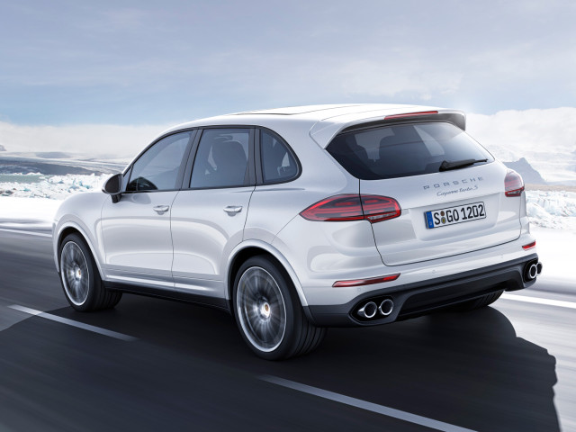 Porsche Cayenne Turbo S фото