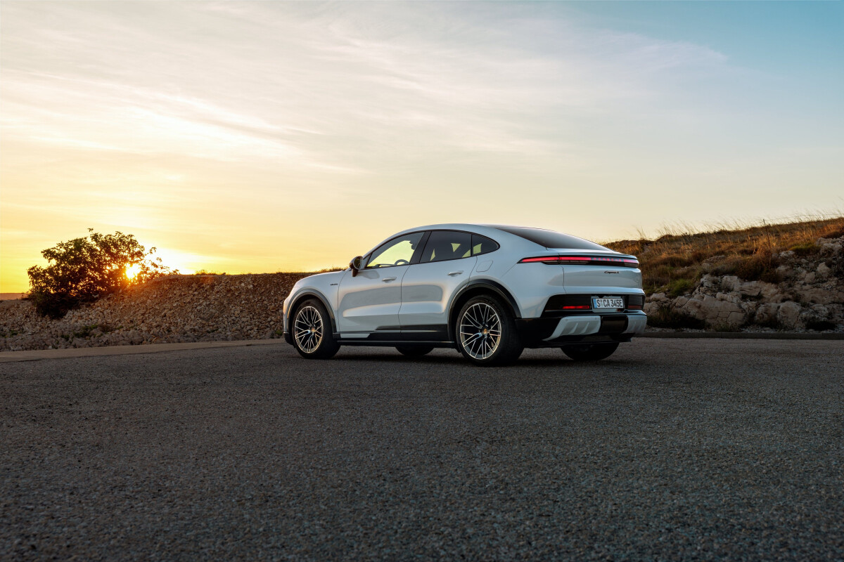 Porsche Cayenne Coupe фото 214301