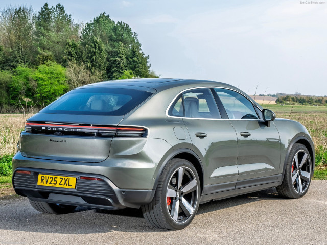 Porsche Macan фото