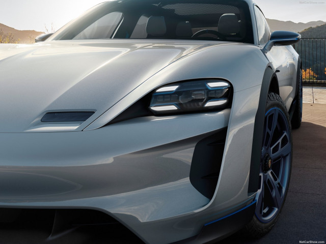 Porsche Mission E фото