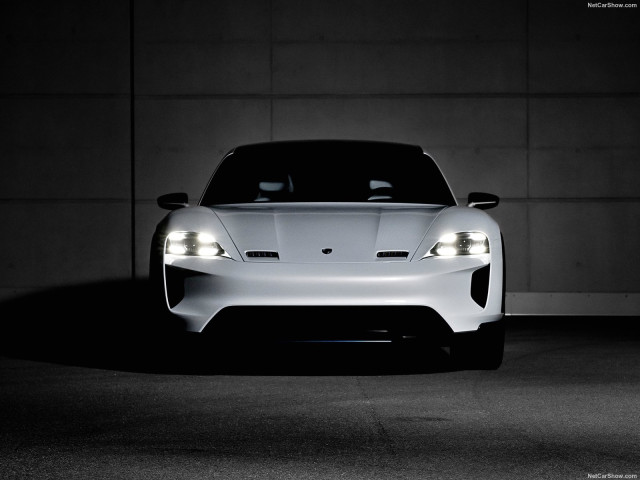 Porsche Mission E фото