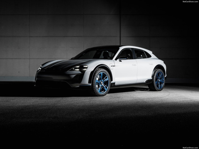 Porsche Mission E фото