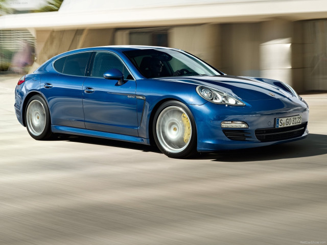 Porsche Panamera S Hybrid фото