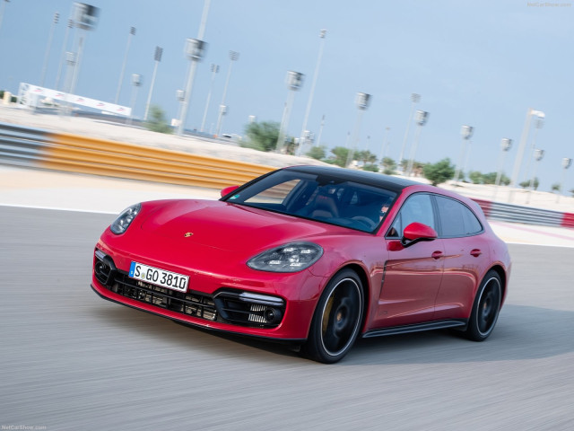 Porsche Panamera Sport Turismo фото