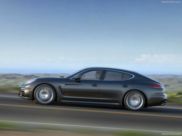 Porsche Panamera фото