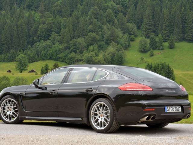 Porsche Panamera фото