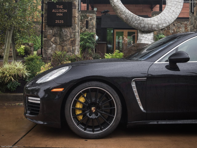 Porsche Panamera фото