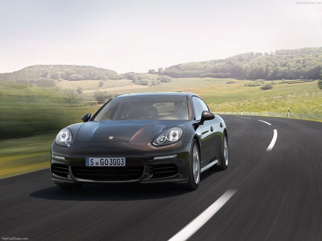 Porsche Panamera фото