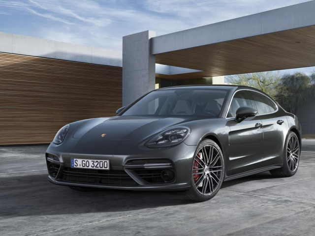 Porsche Panamera фото