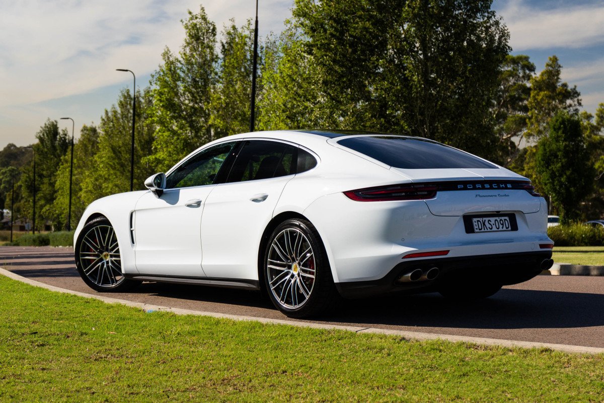 Porsche Panamera фото 180686