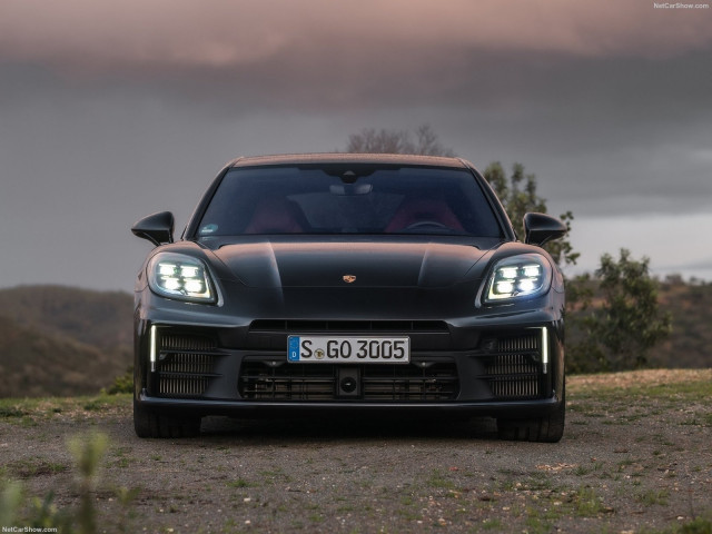 Porsche Panamera фото