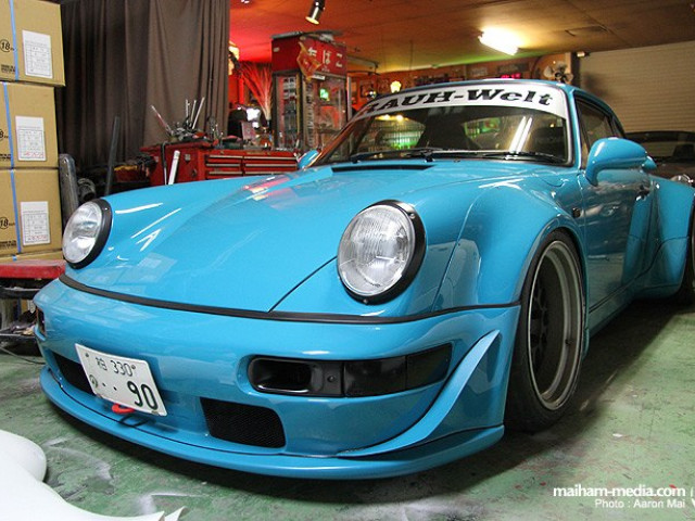 Porsche RWB 964  фото