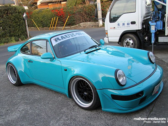 Porsche RWB 964  фото