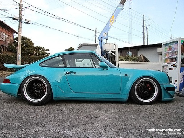 Porsche RWB 964  фото