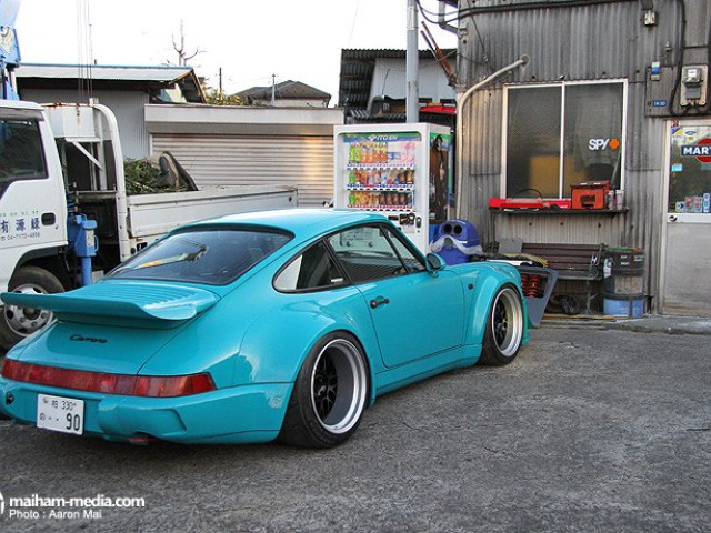 Porsche RWB 964  фото