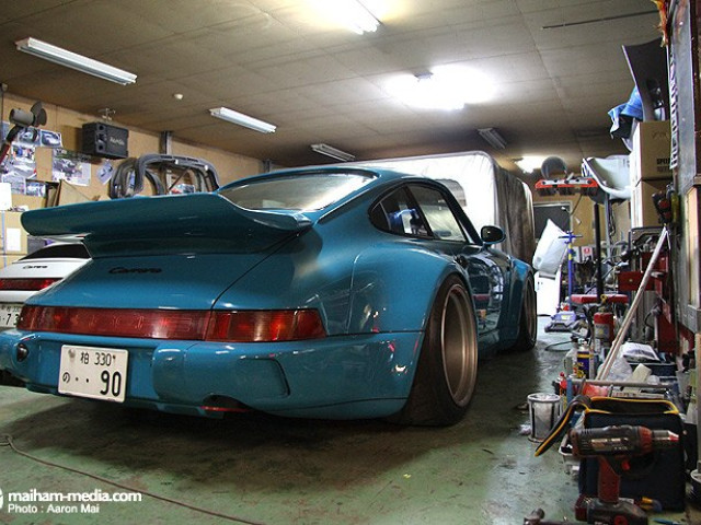 Porsche RWB 964  фото