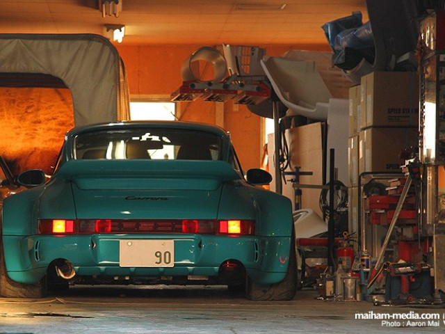 Porsche RWB 964  фото