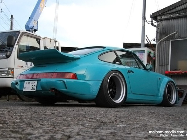 Porsche RWB 964  фото