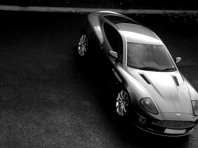 Project Kahn Aston Martin фото