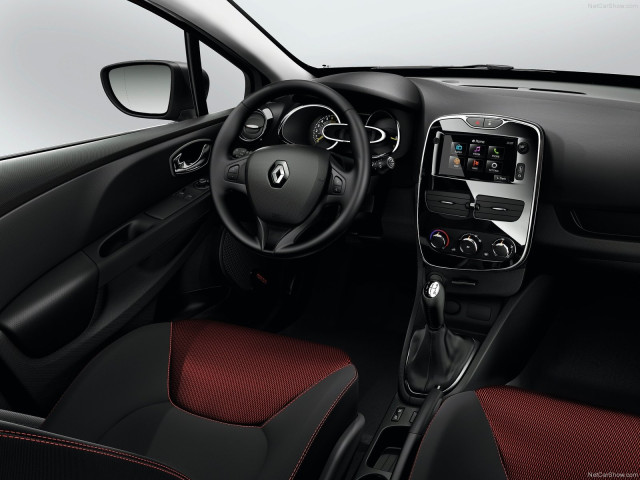 Renault Clio фото