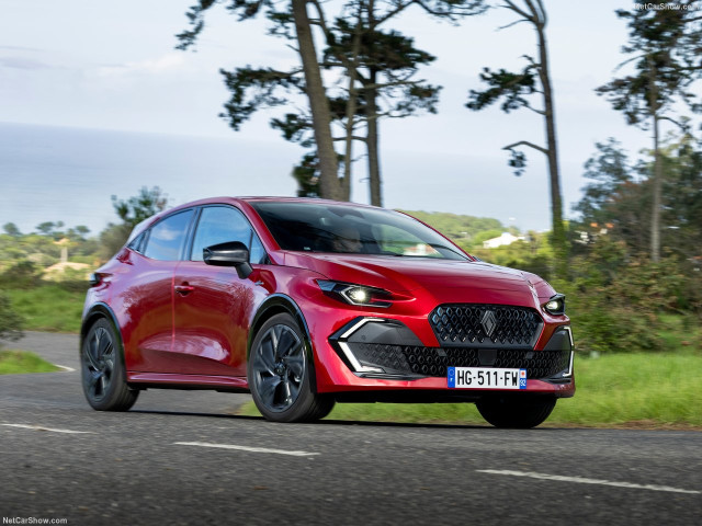 Renault Clio фото