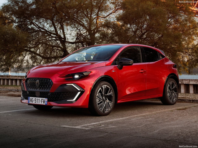 Renault Clio фото