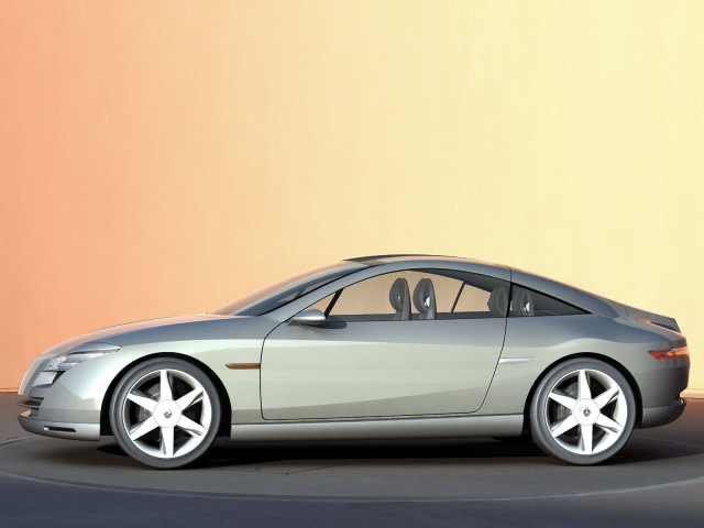 Renault Fluence фото